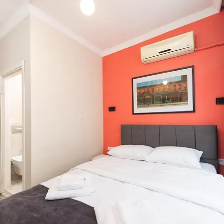 Aparthotel Nora Aparts 3*